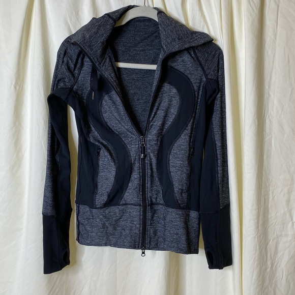 LULULEMON Stride Jacket Zip Up Hooded Size 2 - Picture 4 of 10